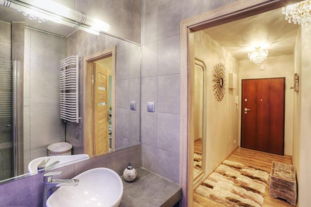 Ekskluzywny Apartament W Centrum Z Balkonem I Parkingiem Cracovia Exterior foto